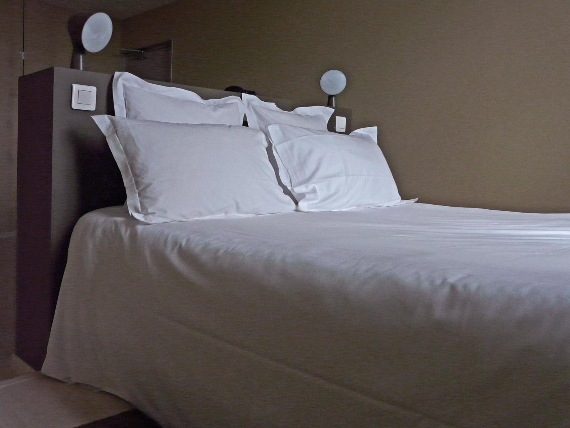 Hotel Courtille De Solutre Eksteriør bilde