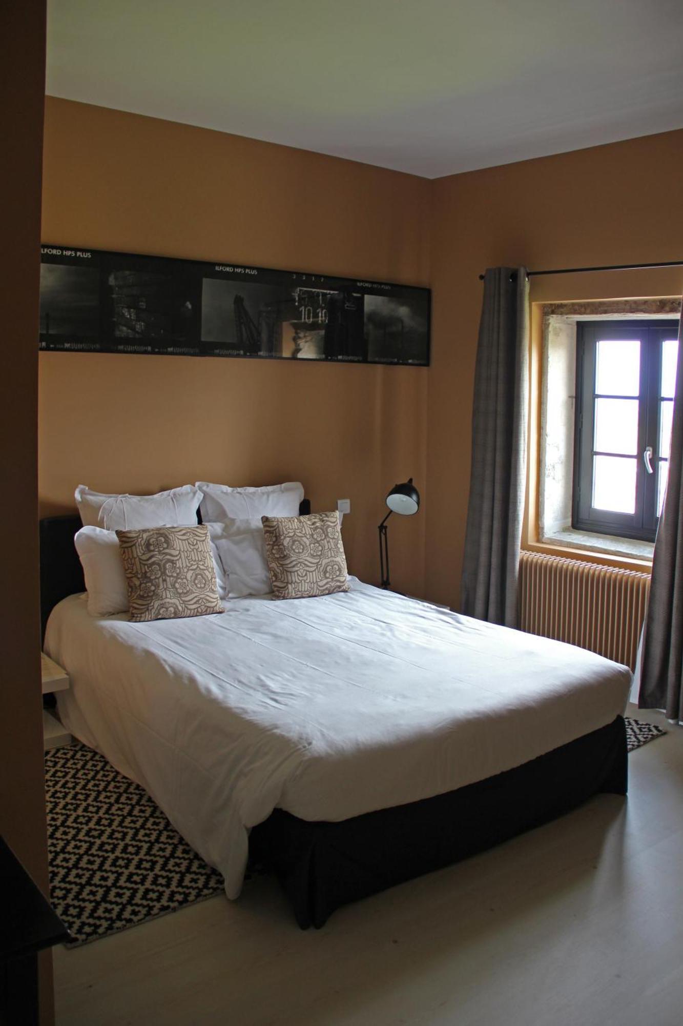 Hotel Courtille De Solutre Eksteriør bilde